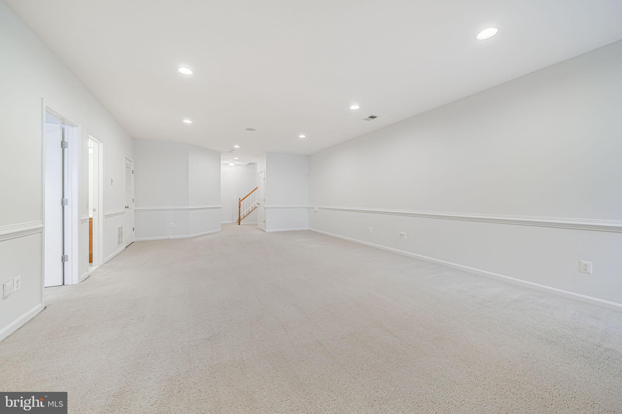 SHERWOOD FOREST - Residential