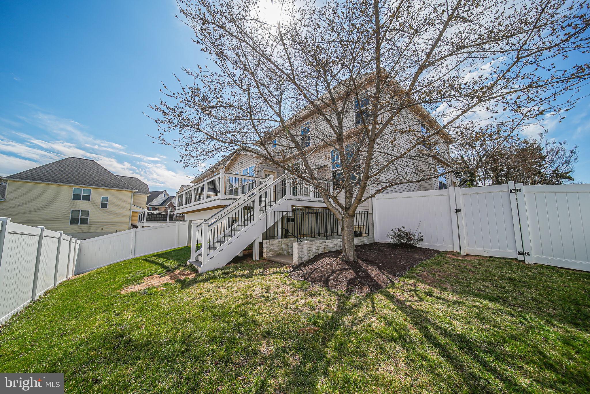 SHERWOOD FOREST - Residential