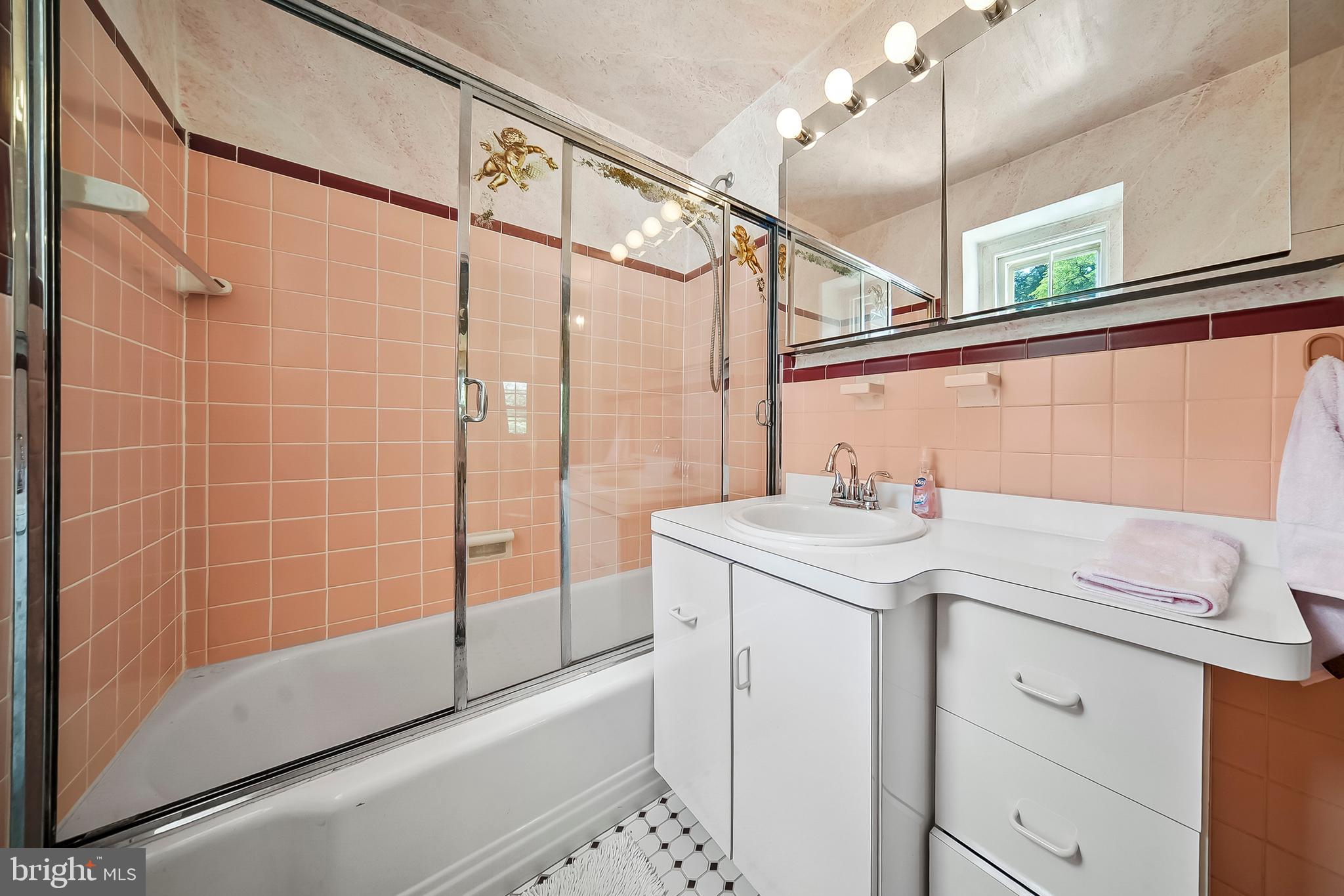 ELKINS PARK - Residential