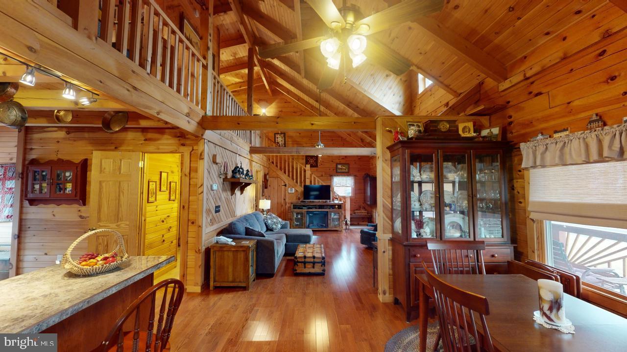 BLACKTHORN RIDGE ESTATES - Residential