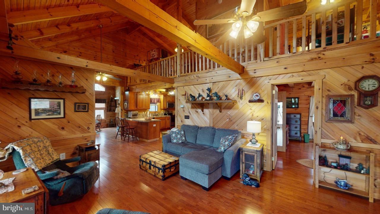 BLACKTHORN RIDGE ESTATES - Residential