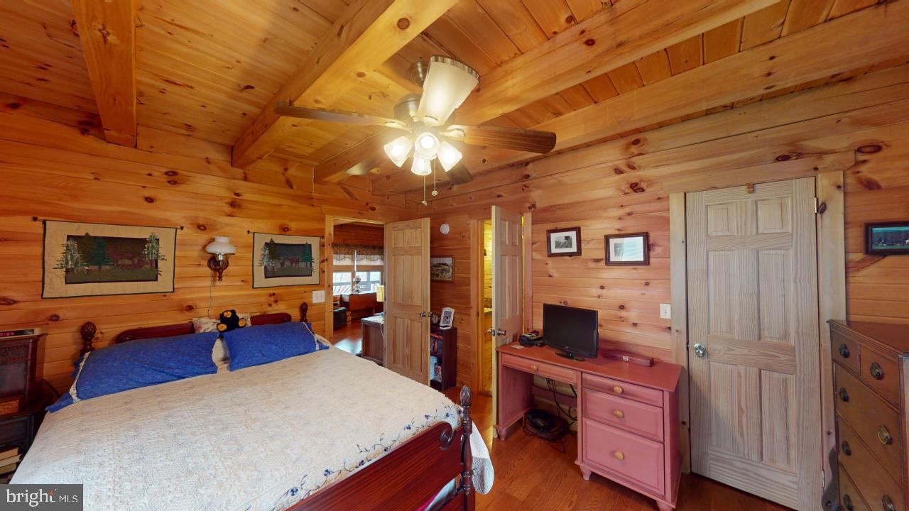 BLACKTHORN RIDGE ESTATES - Residential