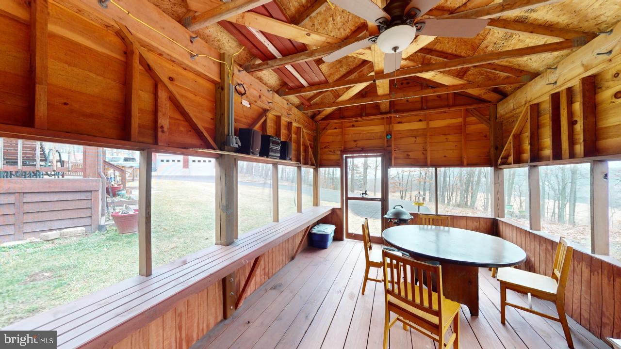 BLACKTHORN RIDGE ESTATES - Residential