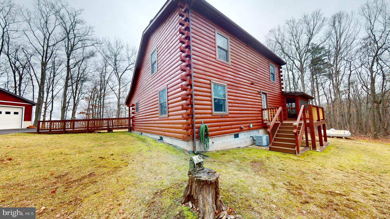 BLACKTHORN RIDGE ESTATES - Residential