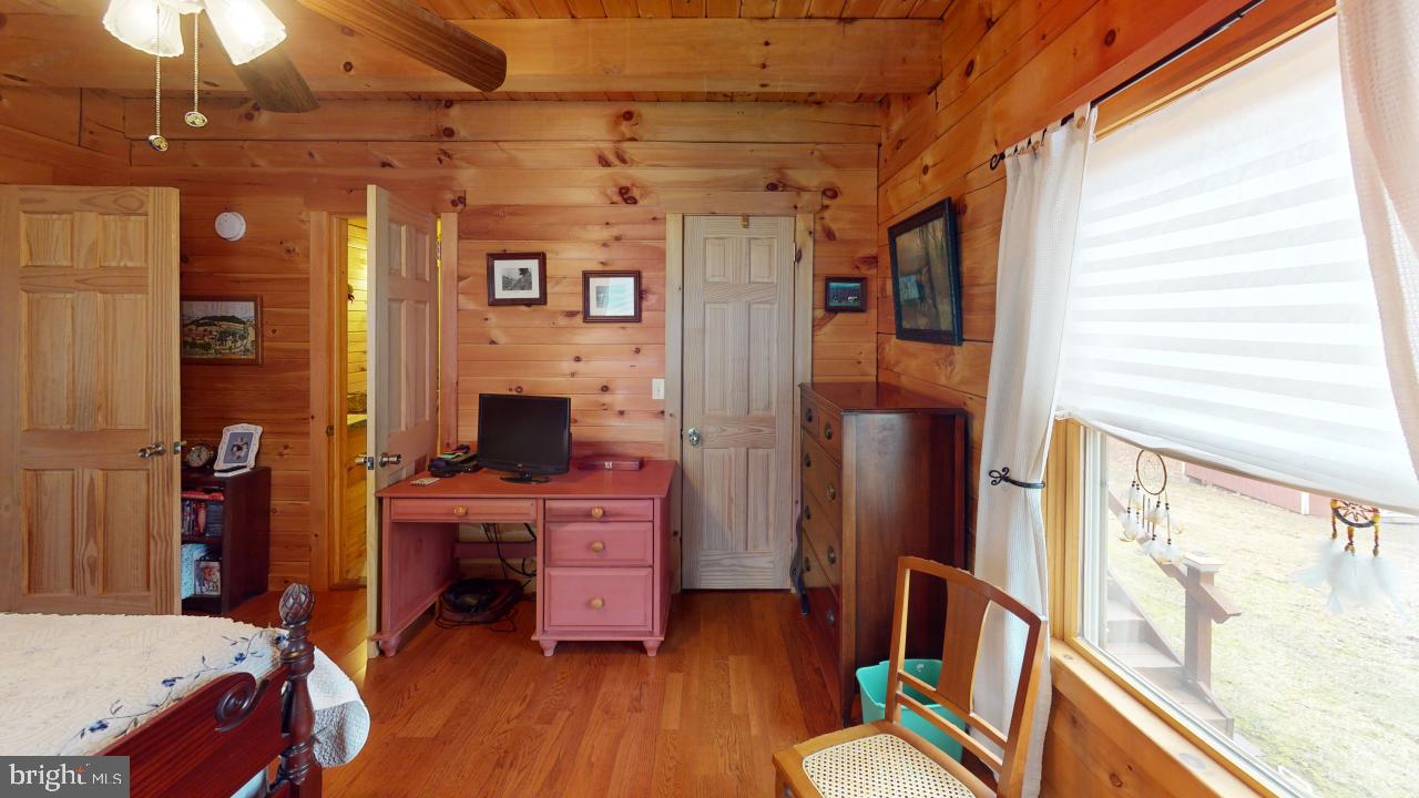 BLACKTHORN RIDGE ESTATES - Residential