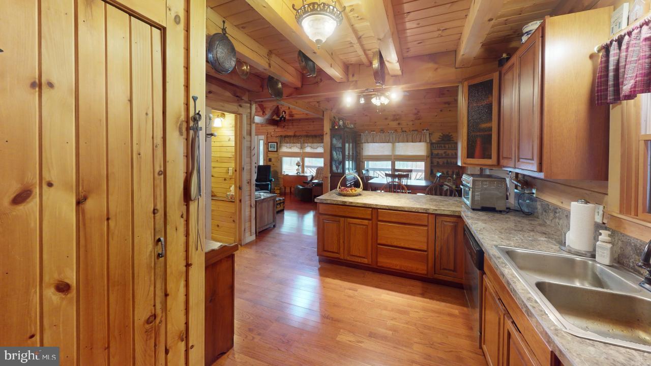 BLACKTHORN RIDGE ESTATES - Residential