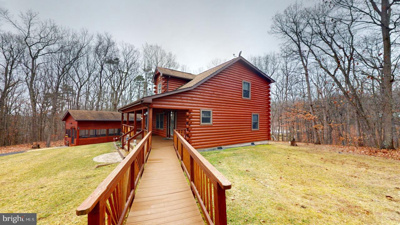 BLACKTHORN RIDGE ESTATES - Residential