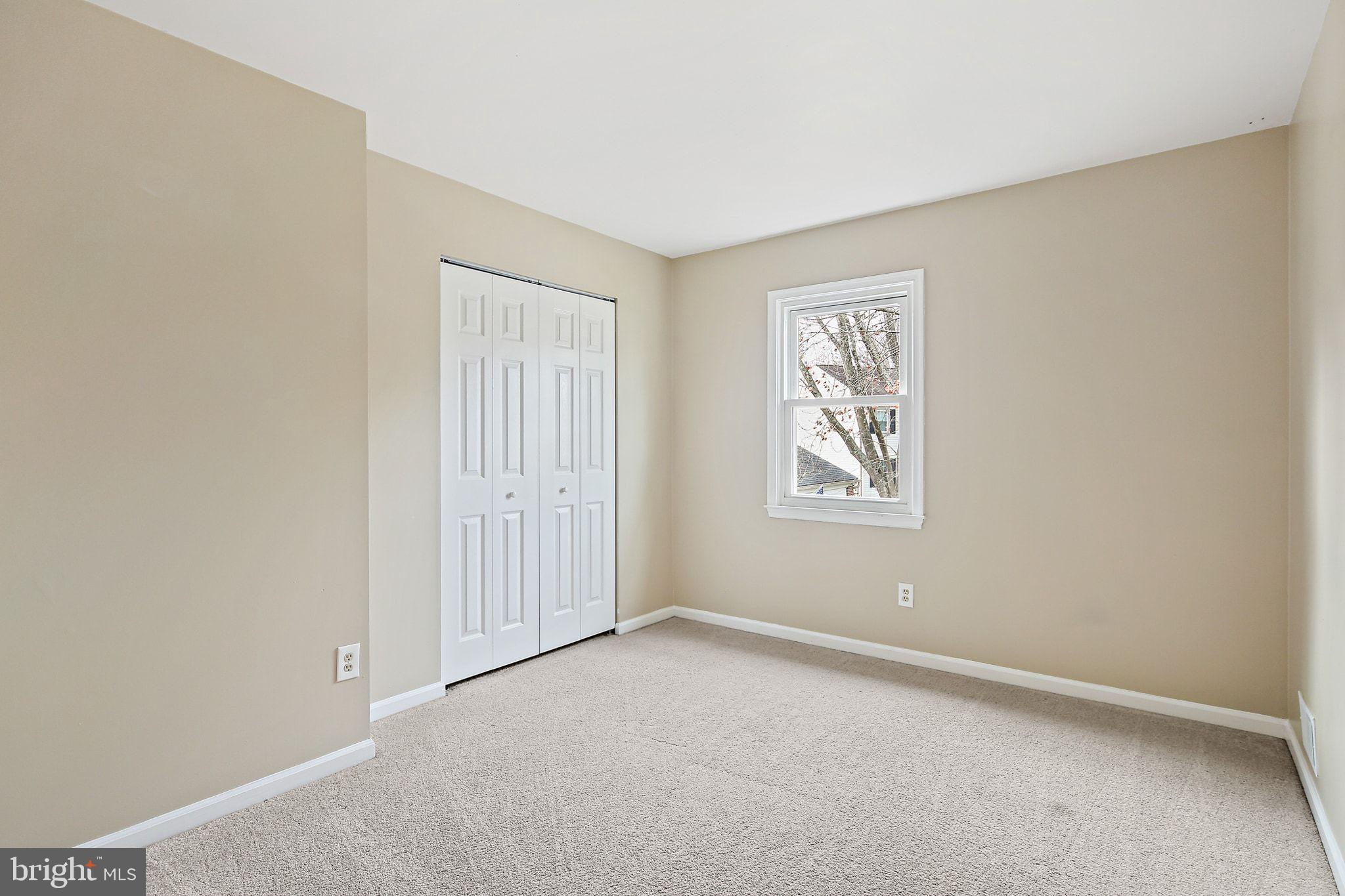 CHURCHILL TOWN SECTOR - Residential Lease