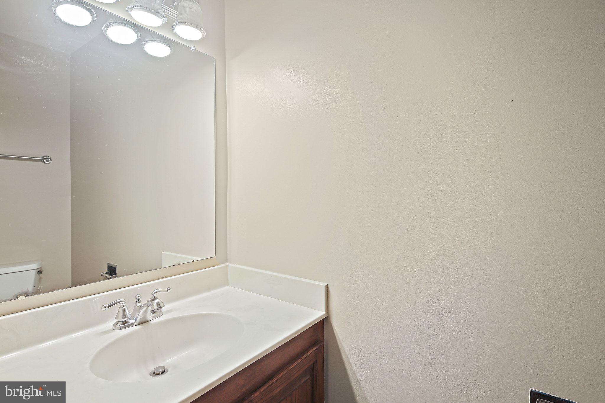 CHURCHILL TOWN SECTOR - Residential Lease