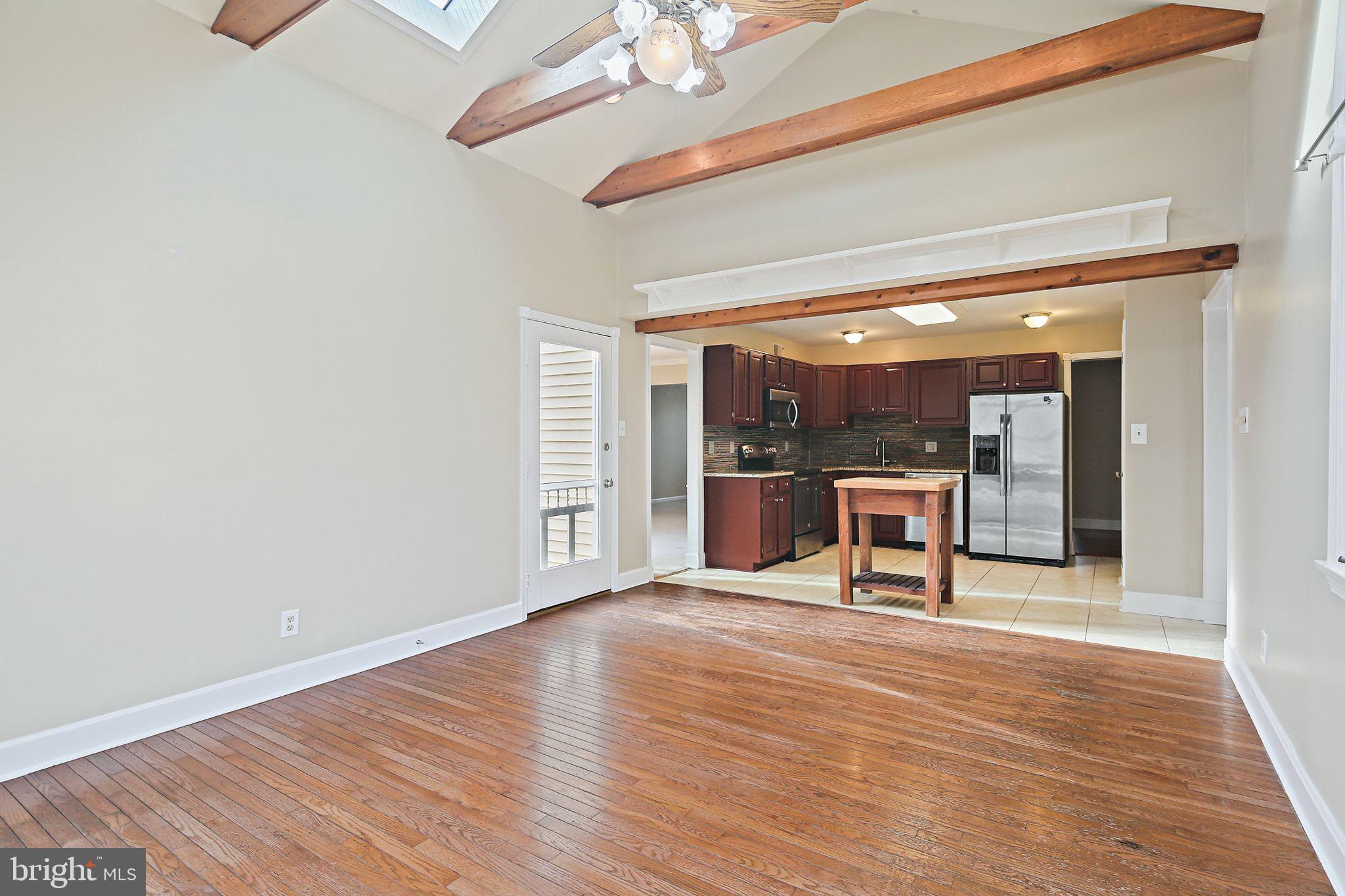 CHURCHILL TOWN SECTOR - Residential Lease