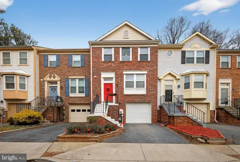 808 Suffield Drive, Gaithersburg, MD MLS: MDMC2213852