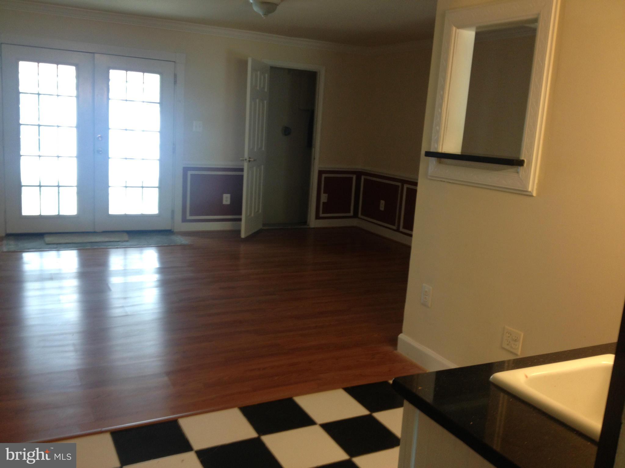 GEORGETOWN VILLAGE - Residential Lease