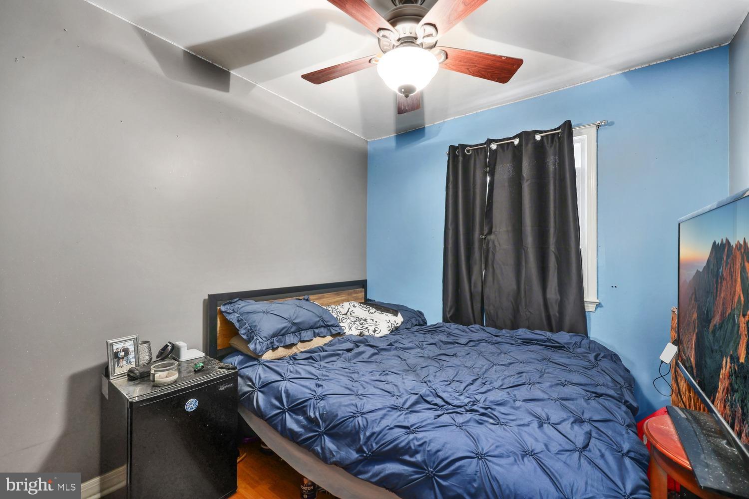 THOUSAND OAKS - Residential