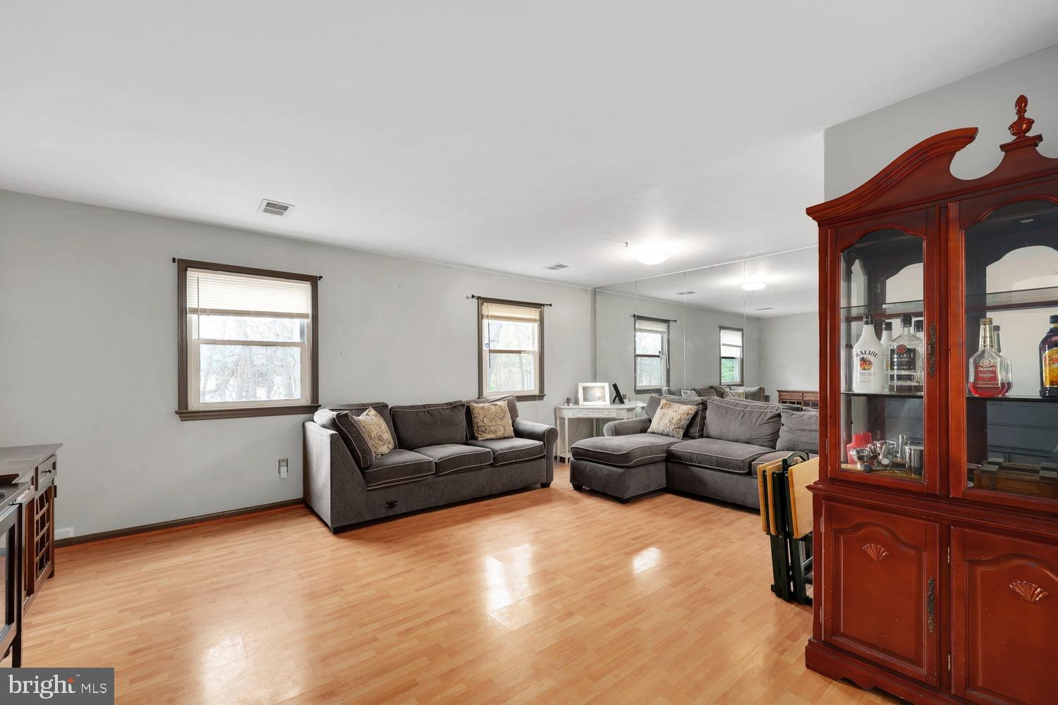 THOUSAND OAKS - Residential