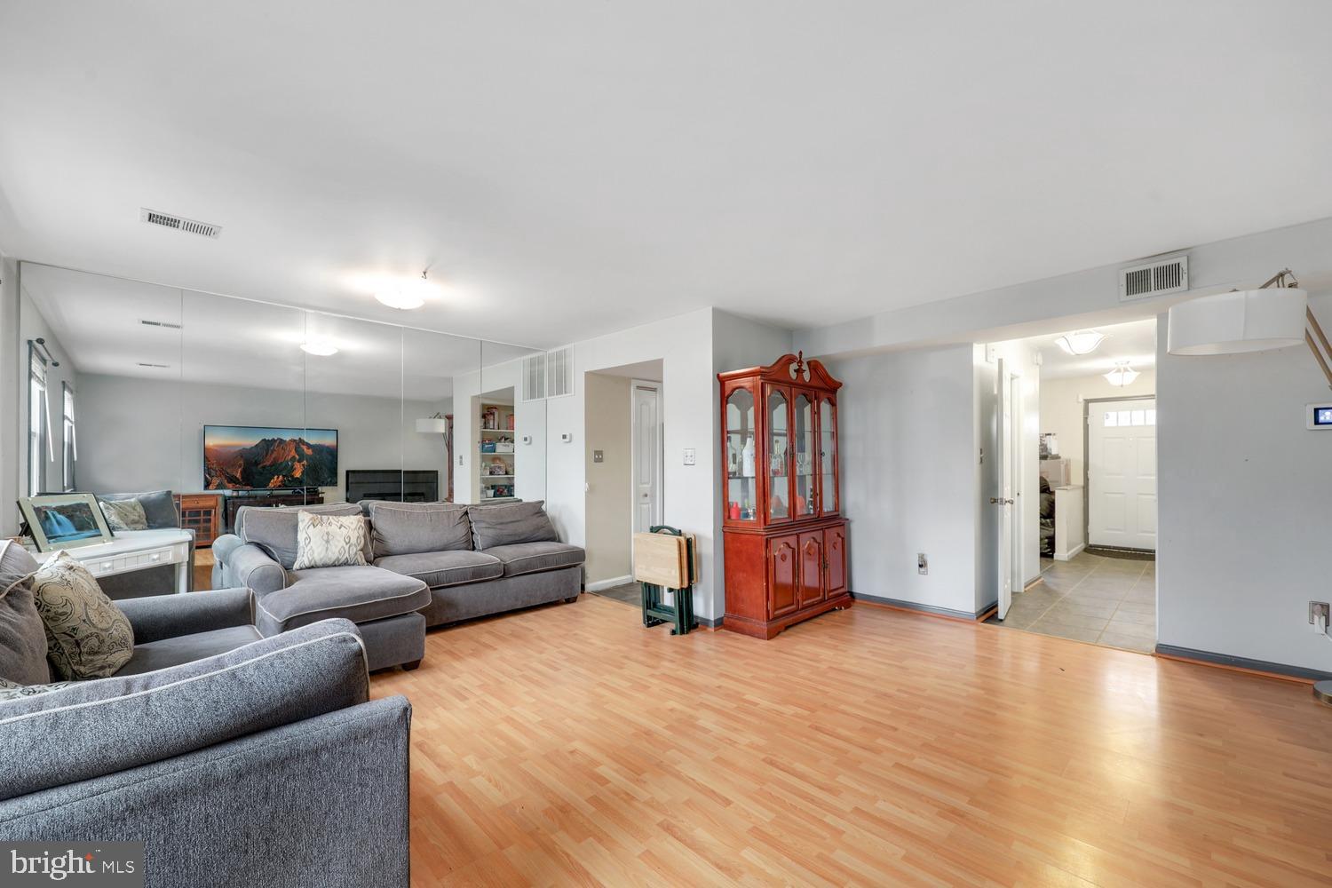 THOUSAND OAKS - Residential