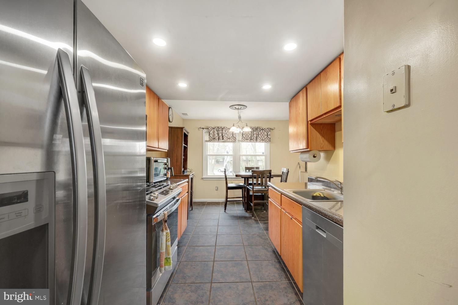 THOUSAND OAKS - Residential