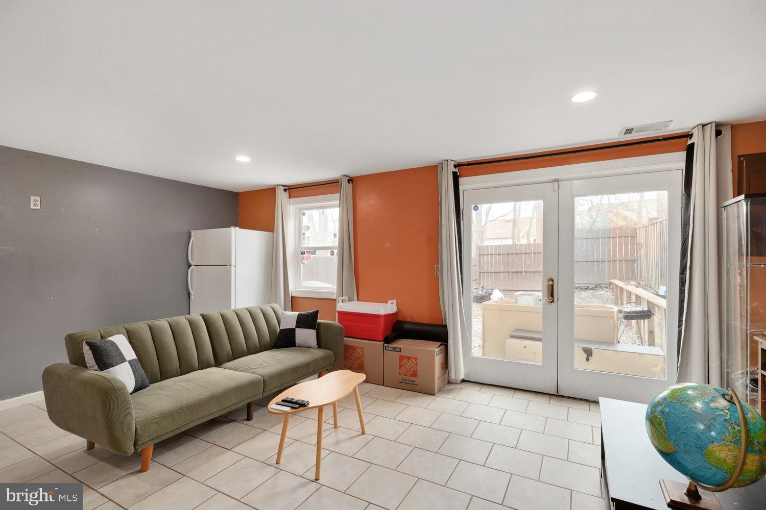 THOUSAND OAKS - Residential