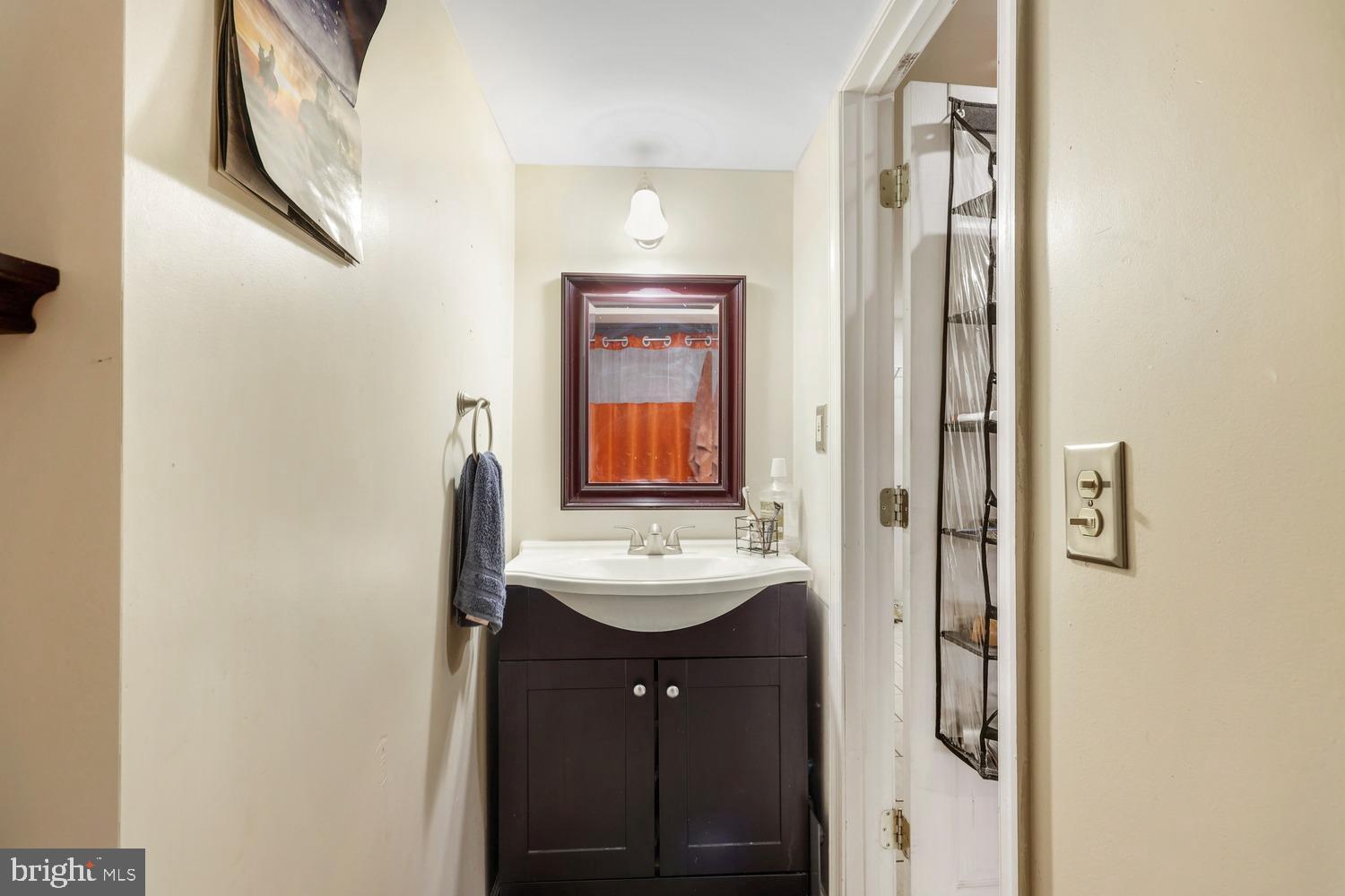 THOUSAND OAKS - Residential