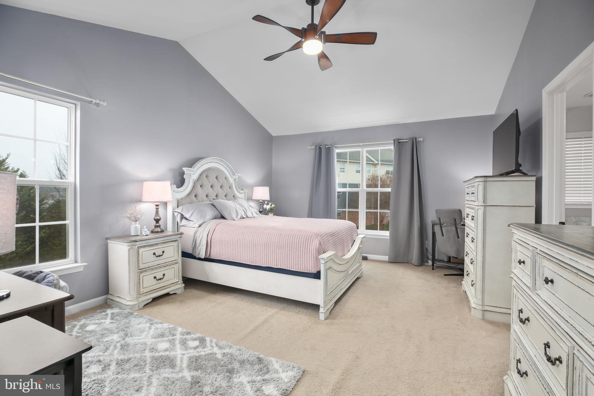 LAKESIDE - Residential