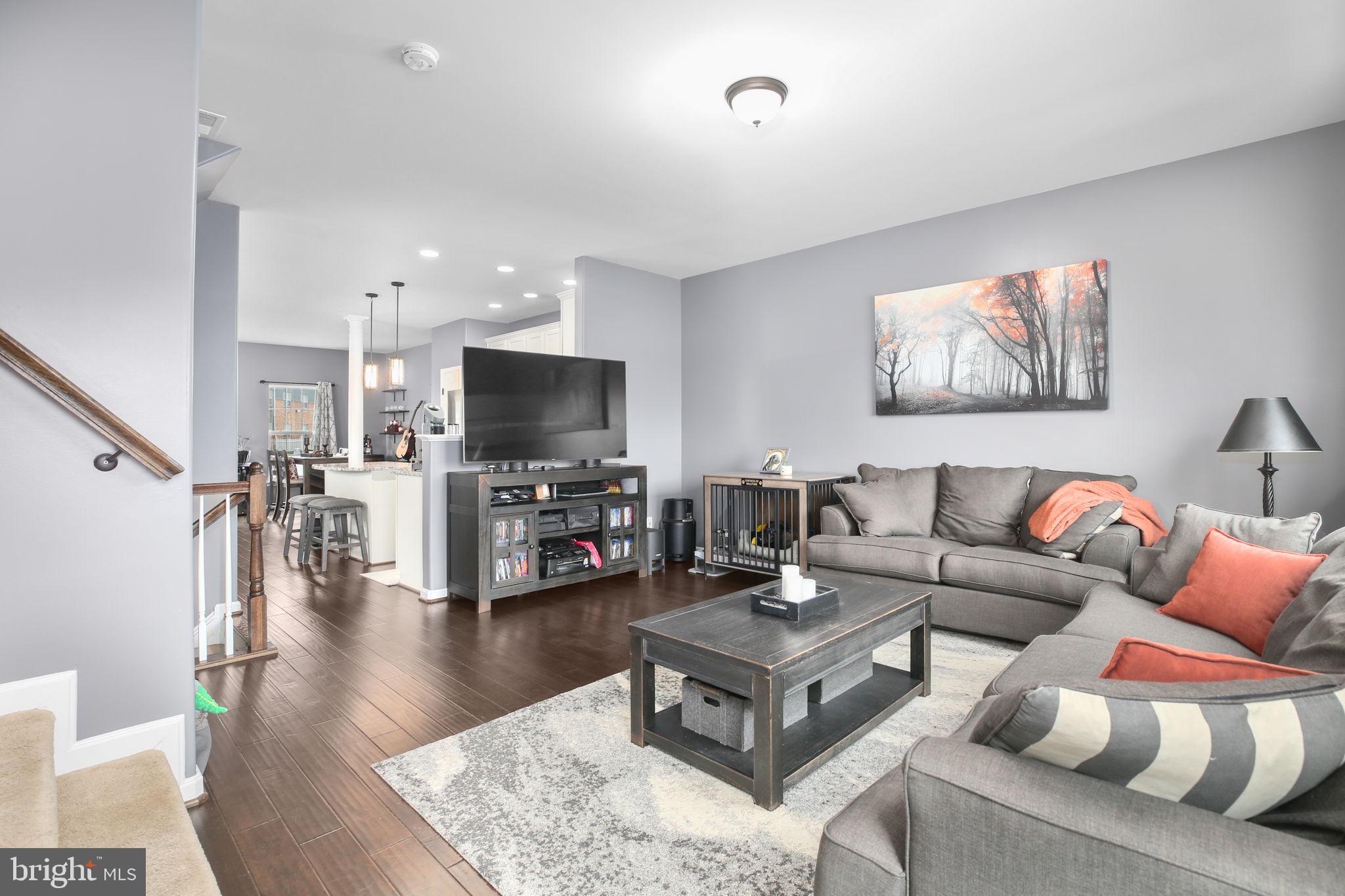 LAKESIDE - Residential