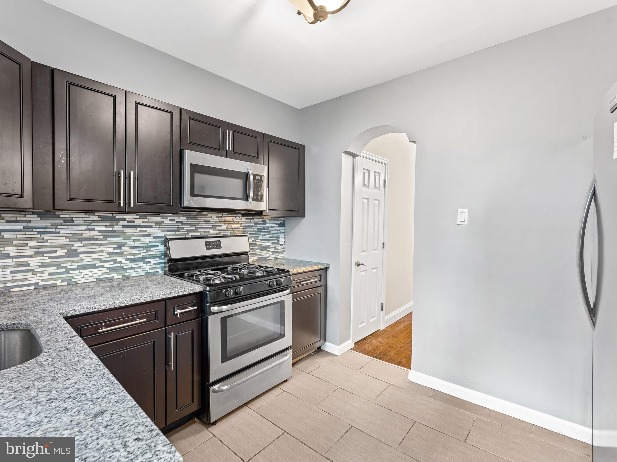 LOWER MOYAMENSING - Residential