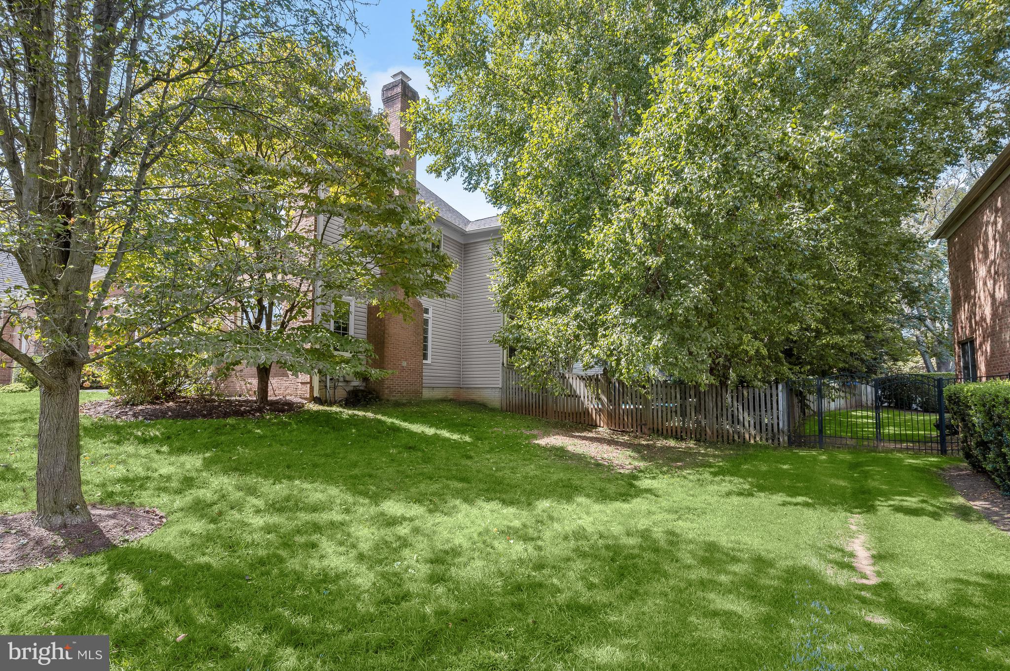 ROBERTS GLEN - Residential