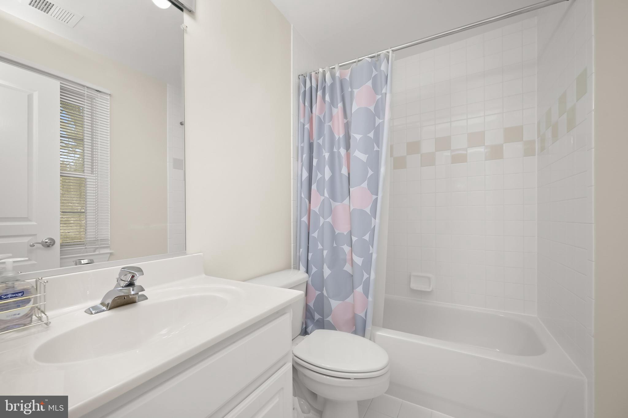 ROBERTS GLEN - Residential