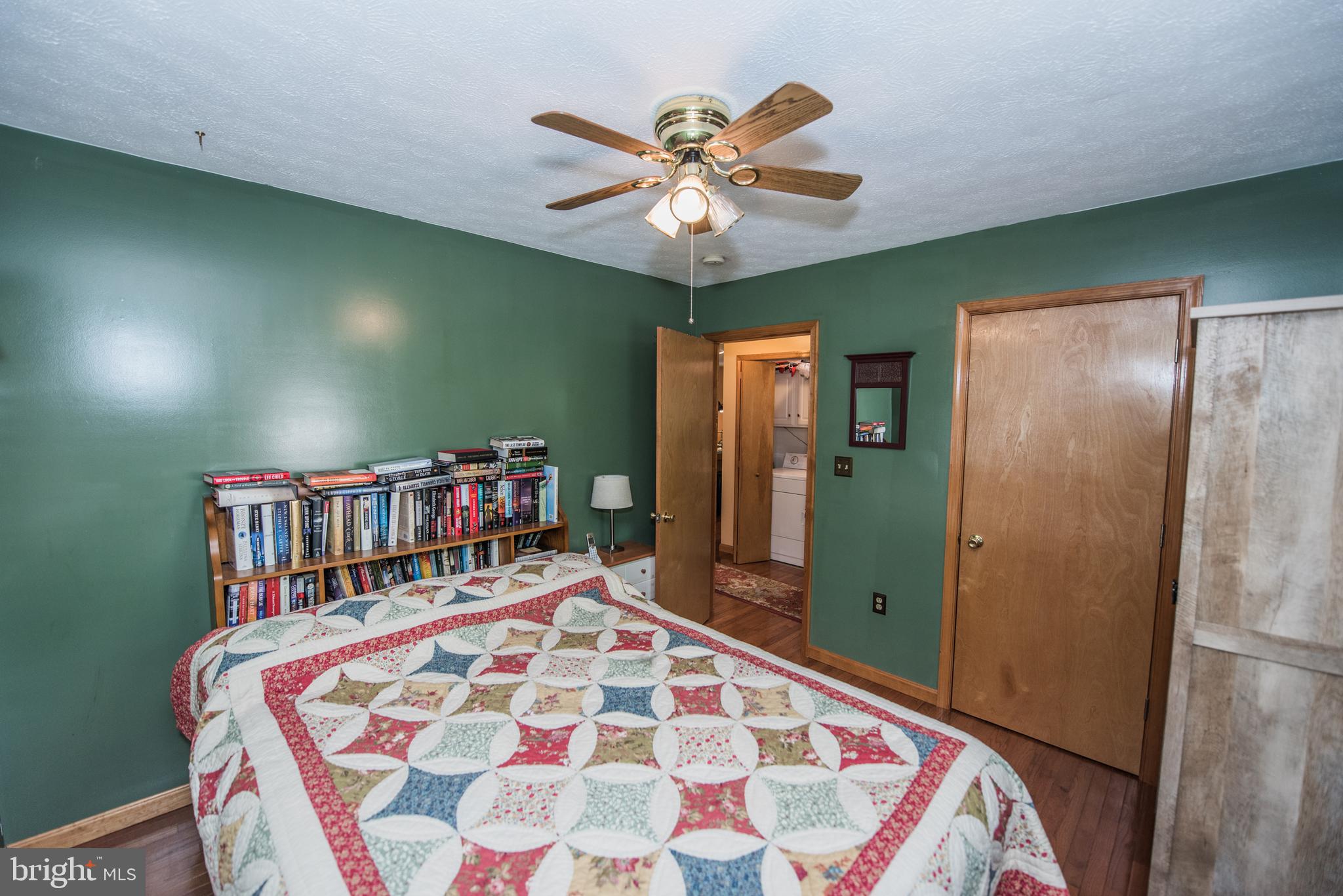 LONG HOLLOW - Residential