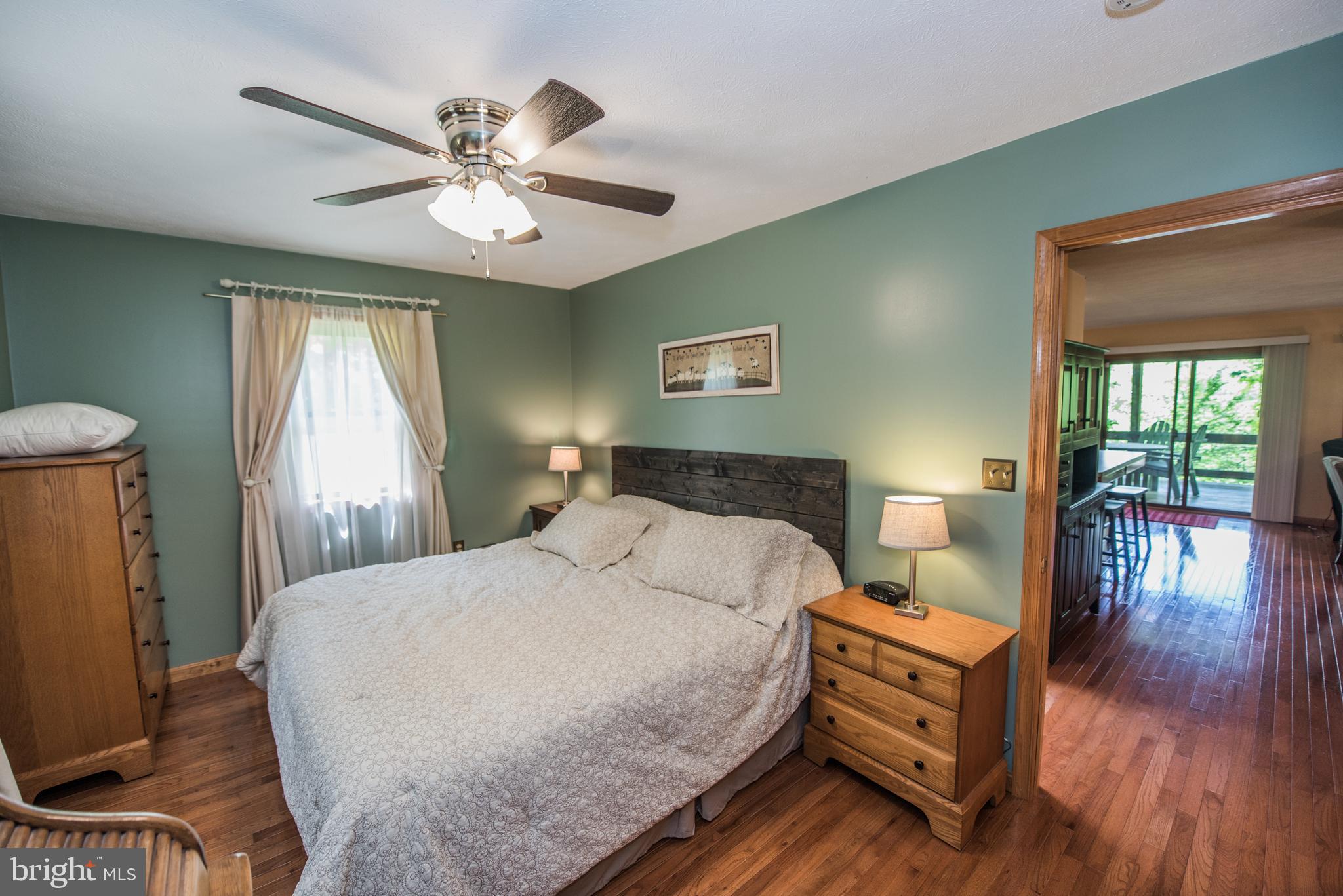 LONG HOLLOW - Residential