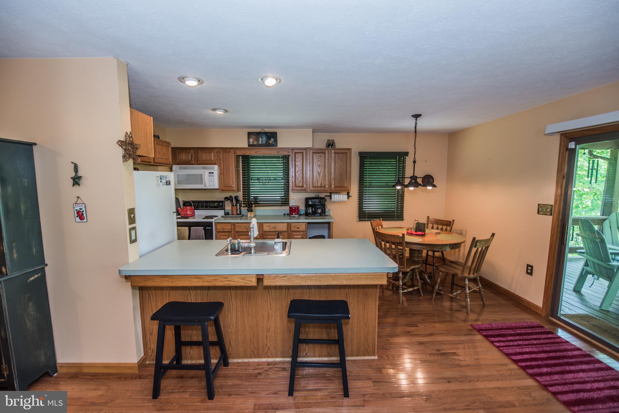 LONG HOLLOW - Residential