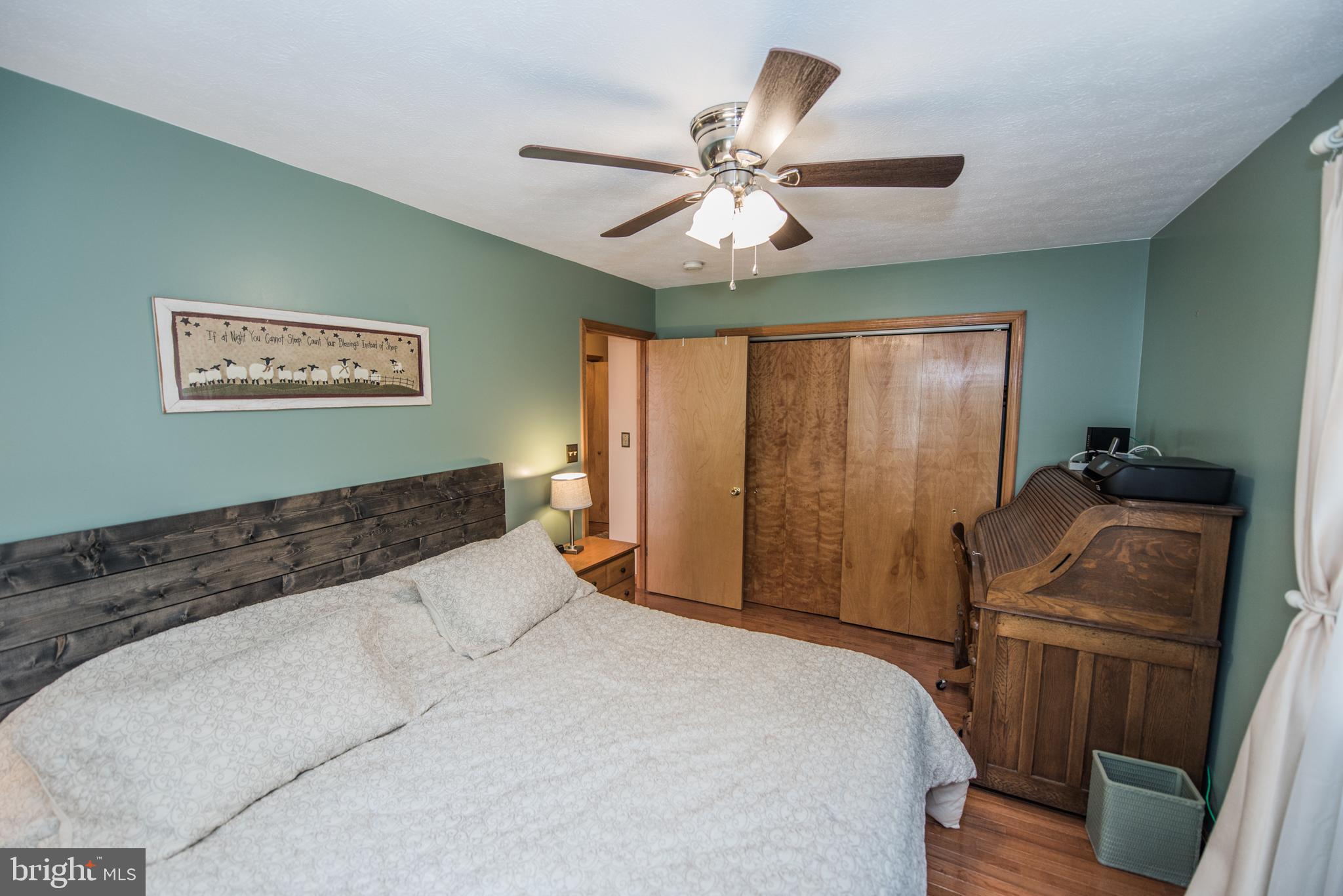 LONG HOLLOW - Residential