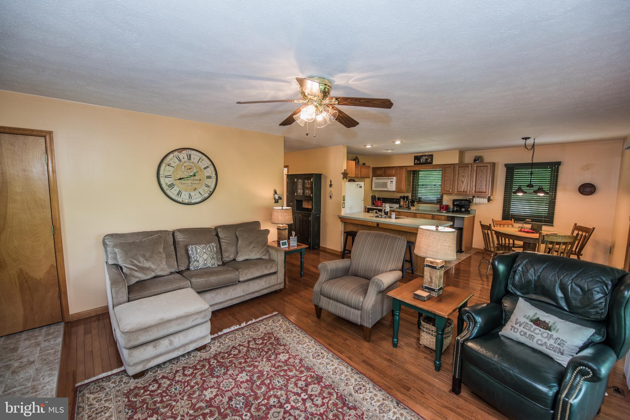 LONG HOLLOW - Residential