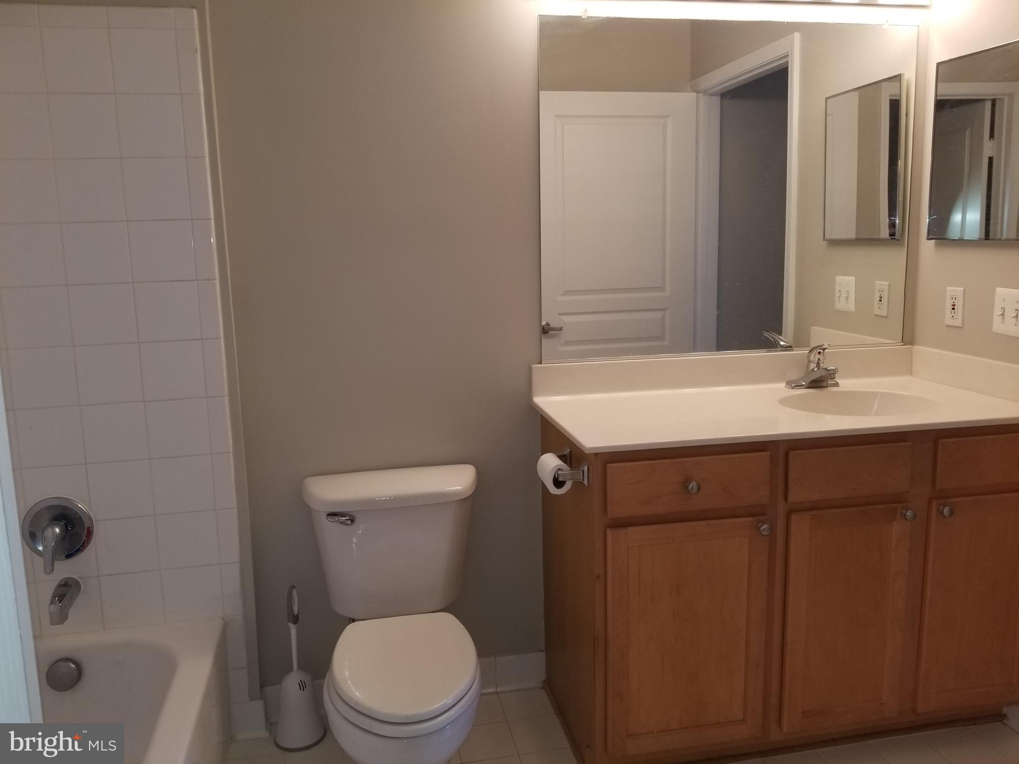 SAVOY AT RESTON TOWN CENTER - Residential Lease