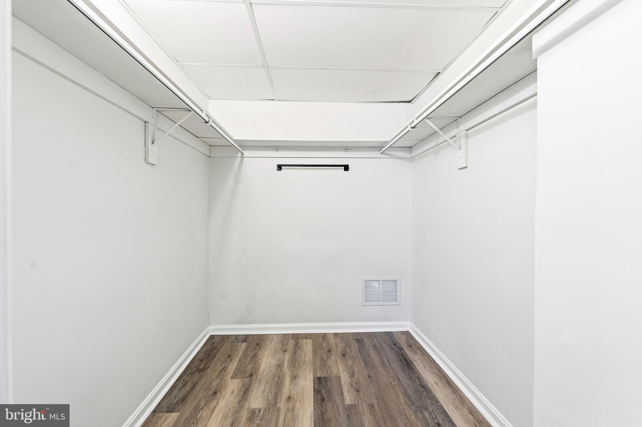 HUNTINGTON CLUB - Residential