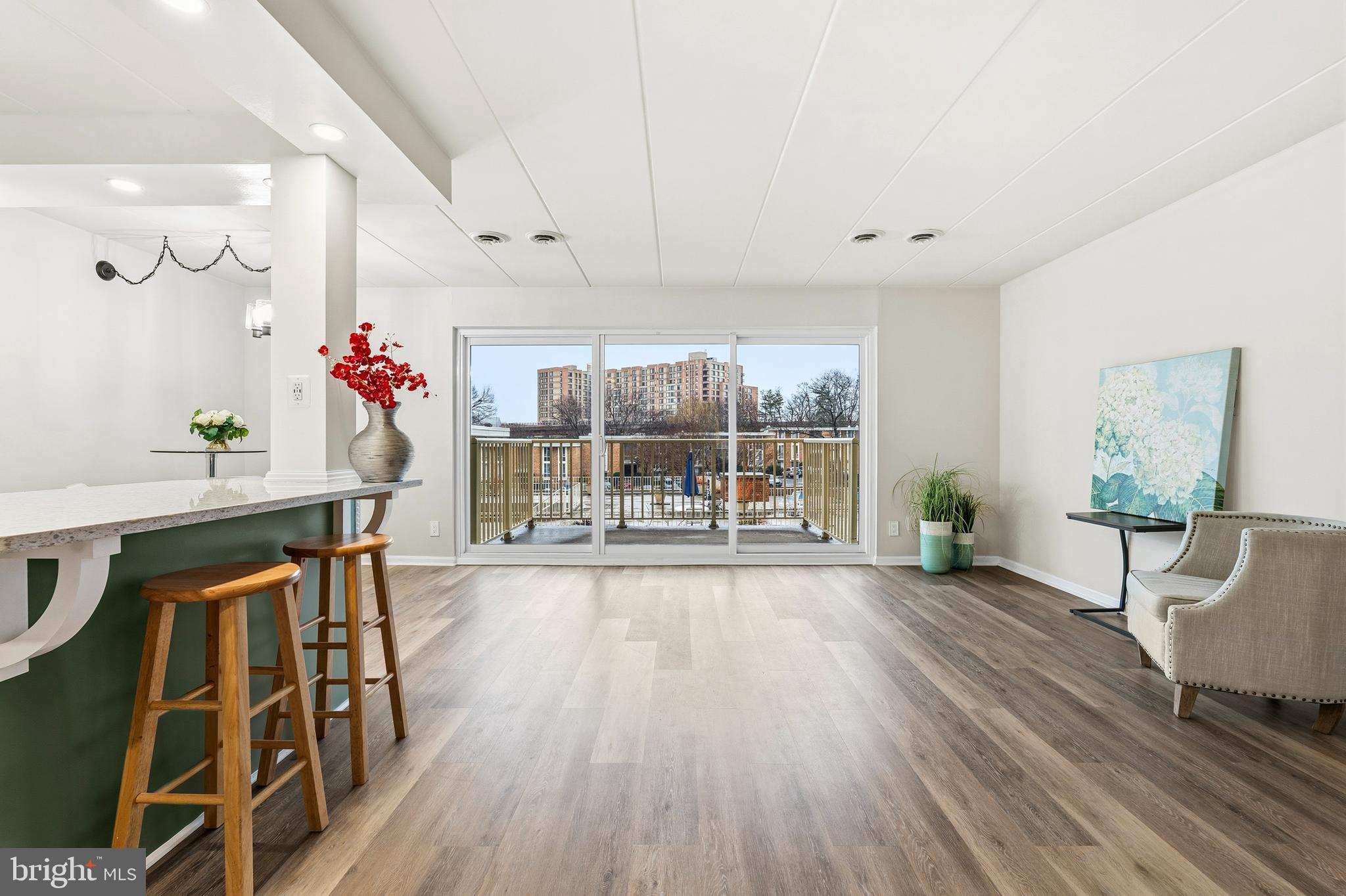 HUNTINGTON CLUB - Residential