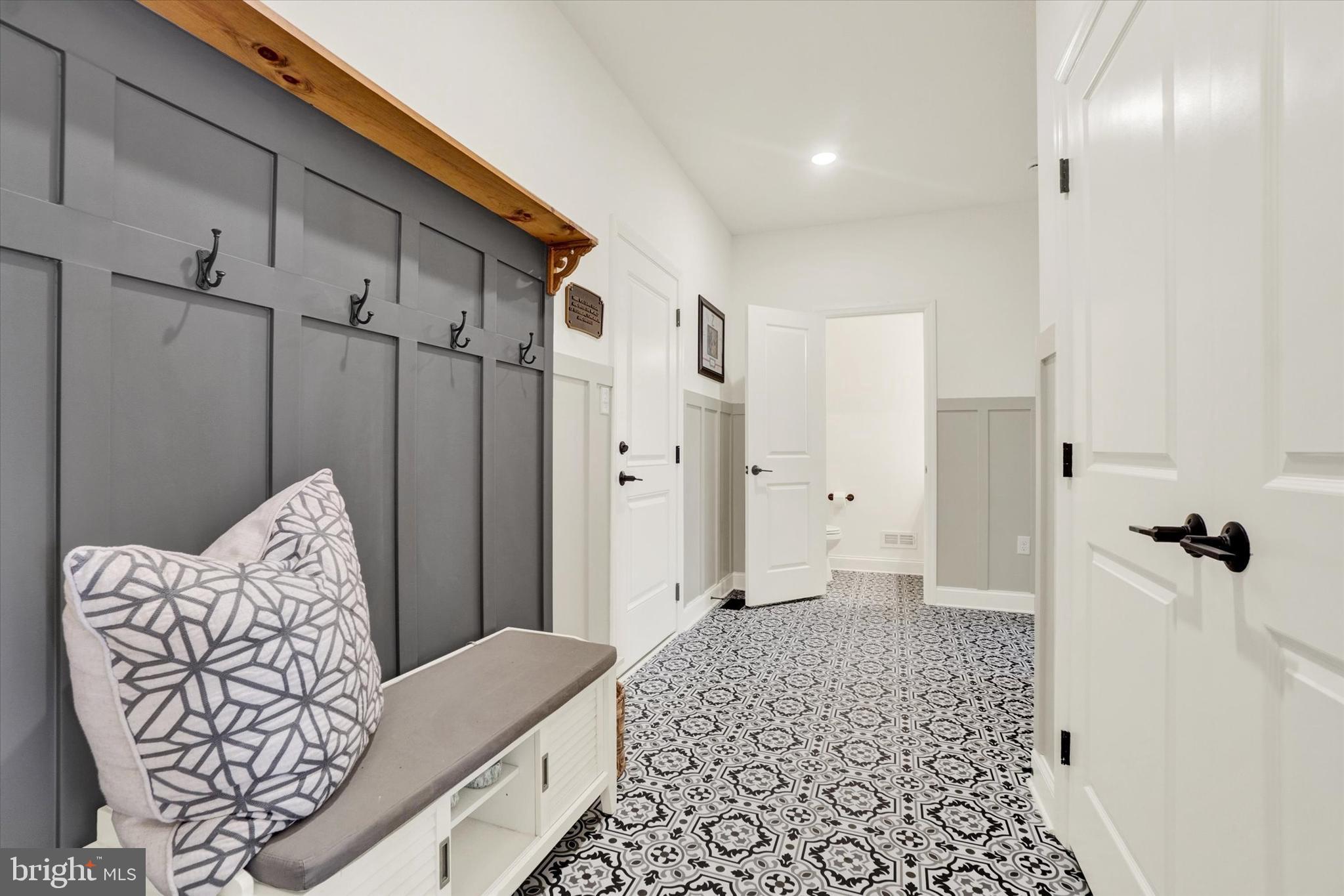 EAGLES VIEW - Residential