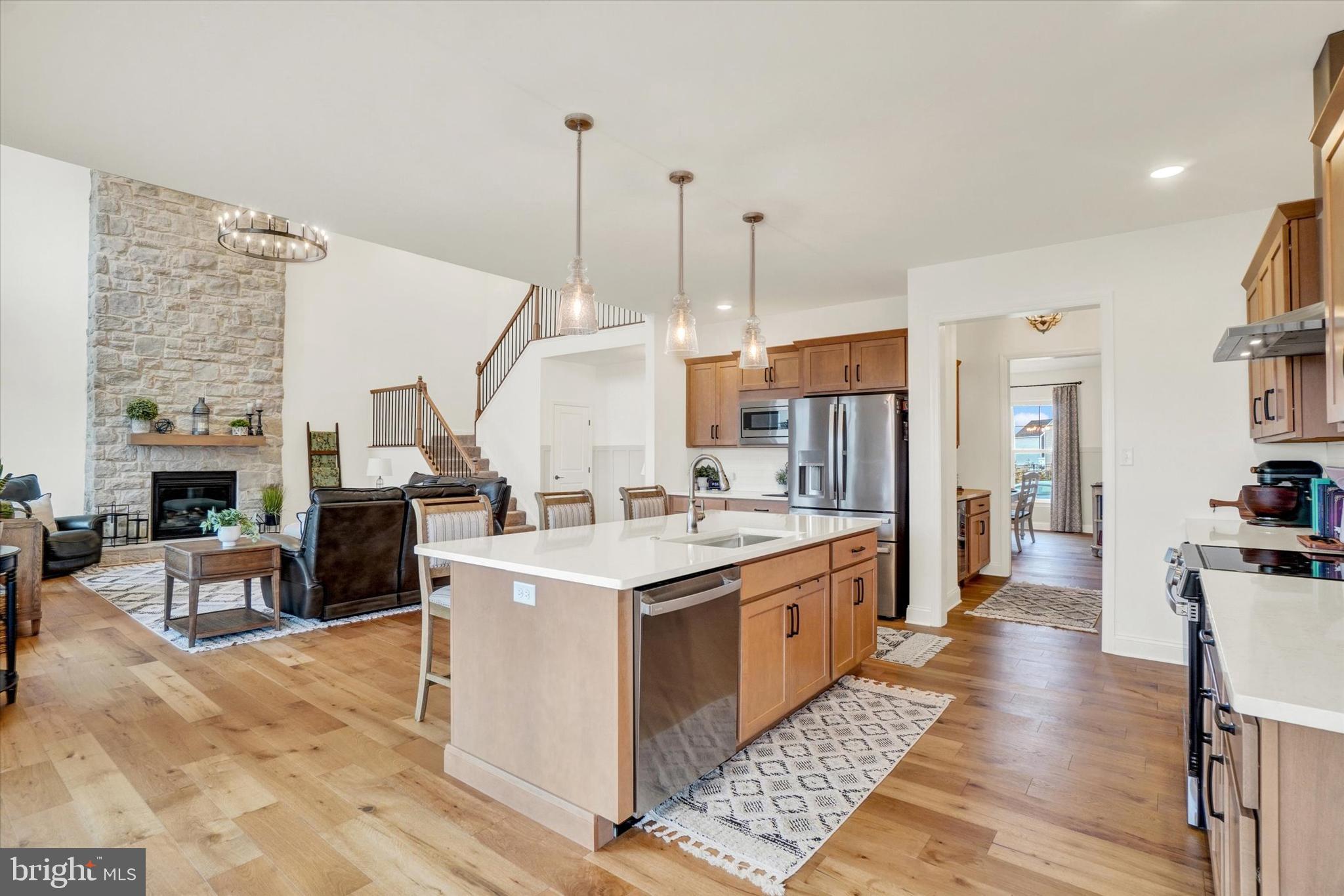 EAGLES VIEW - Residential