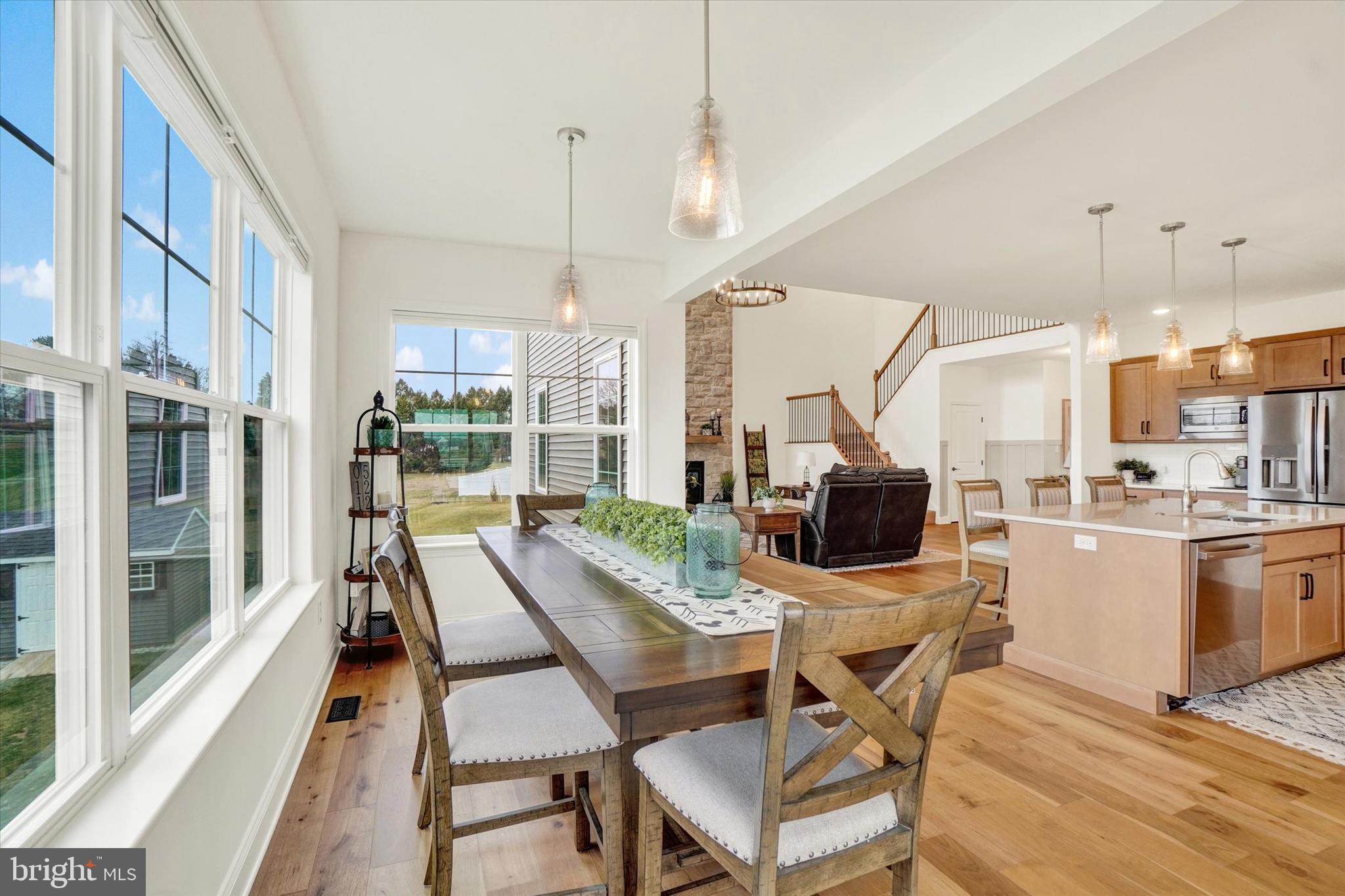 EAGLES VIEW - Residential