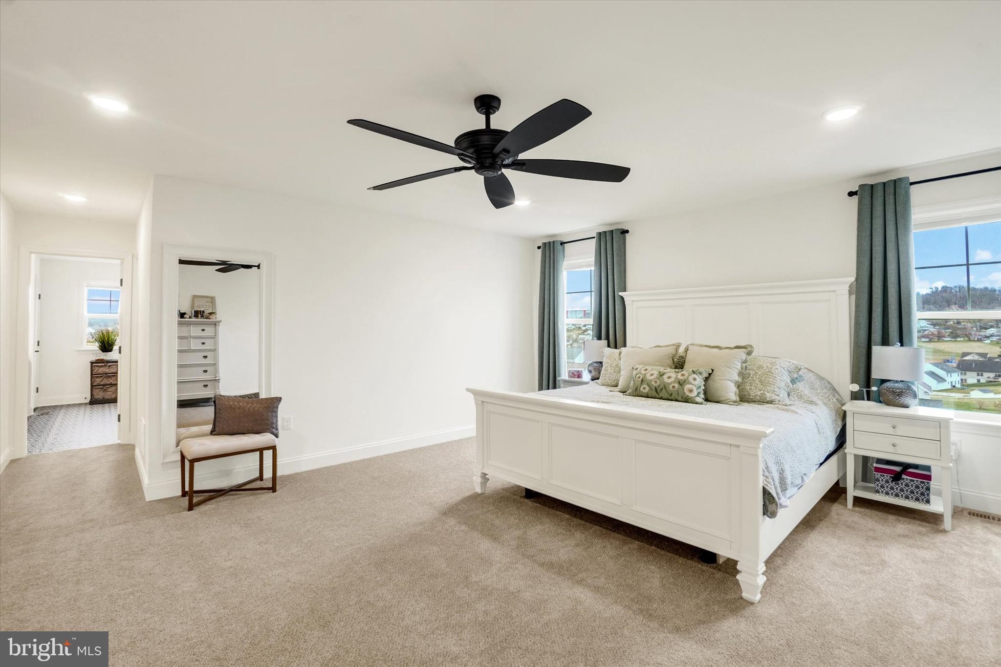 EAGLES VIEW - Residential