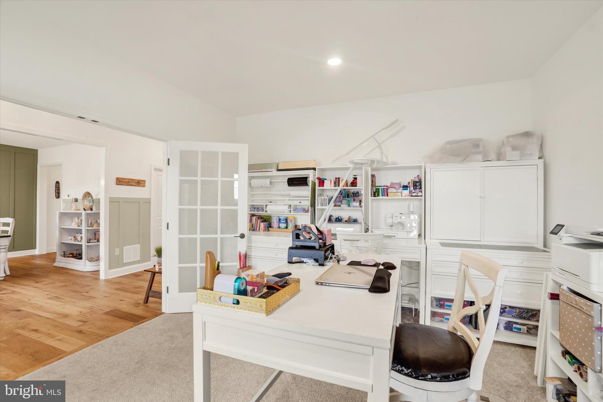 EAGLES VIEW - Residential