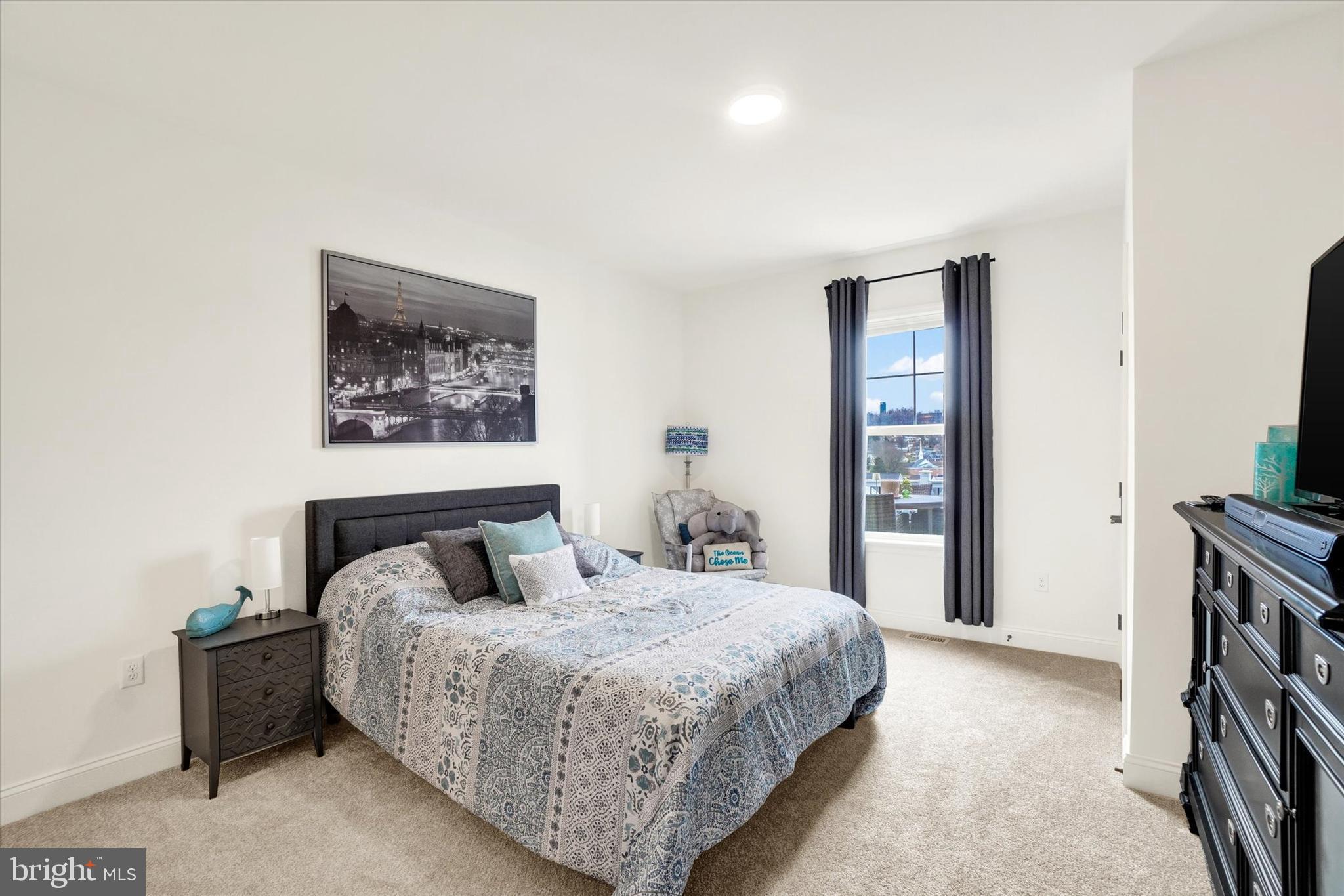 EAGLES VIEW - Residential