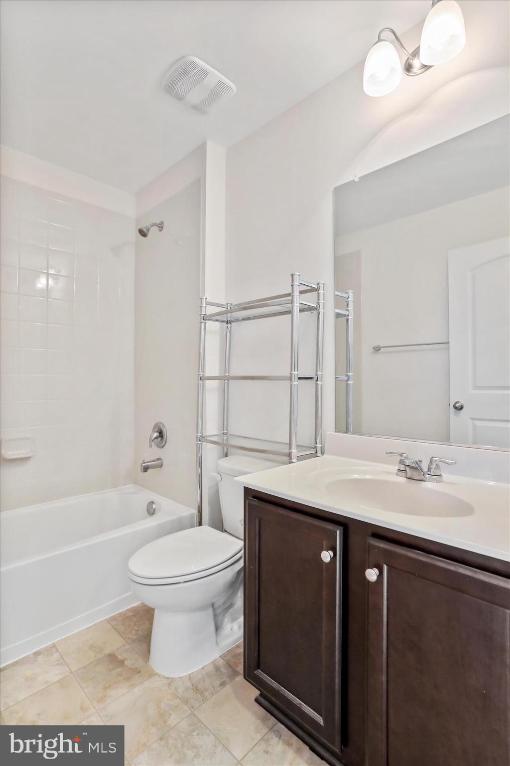 BERKELEY RIDGE - Residential