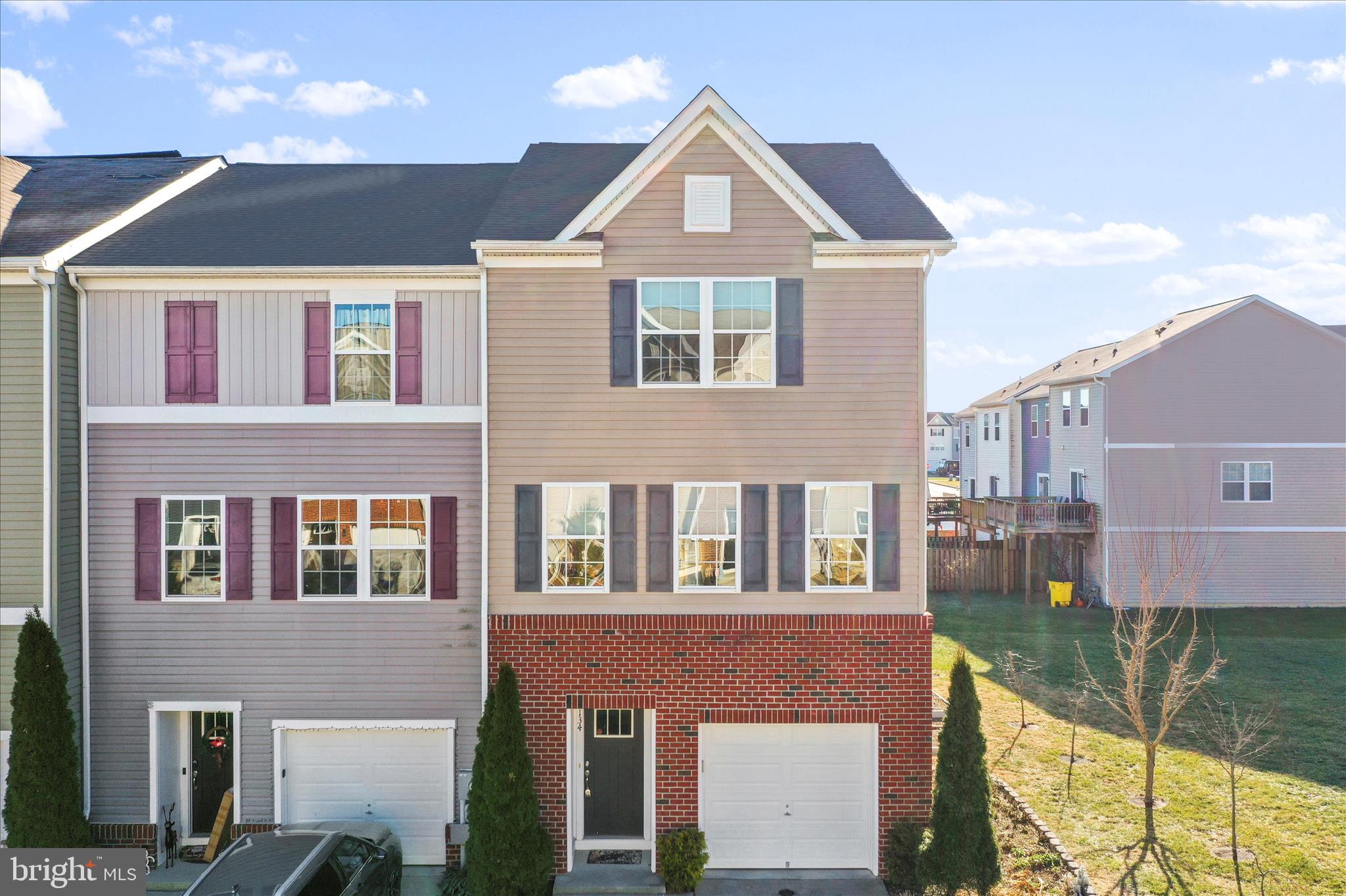 BERKELEY RIDGE - Residential