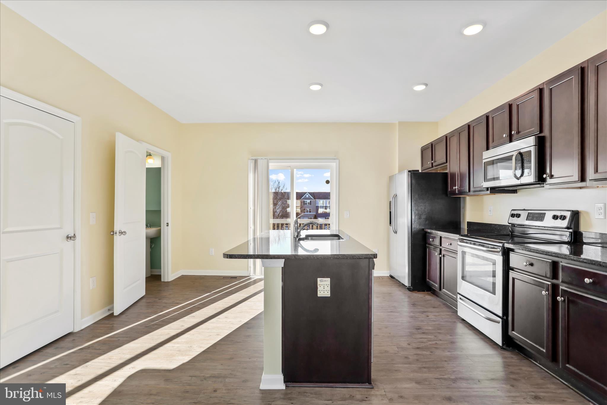 BERKELEY RIDGE - Residential