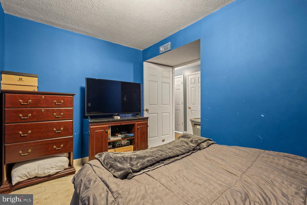 HILLVIEW - Residential