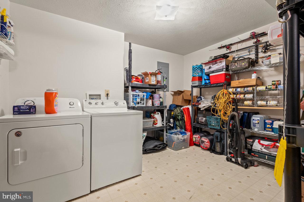 HILLVIEW - Residential