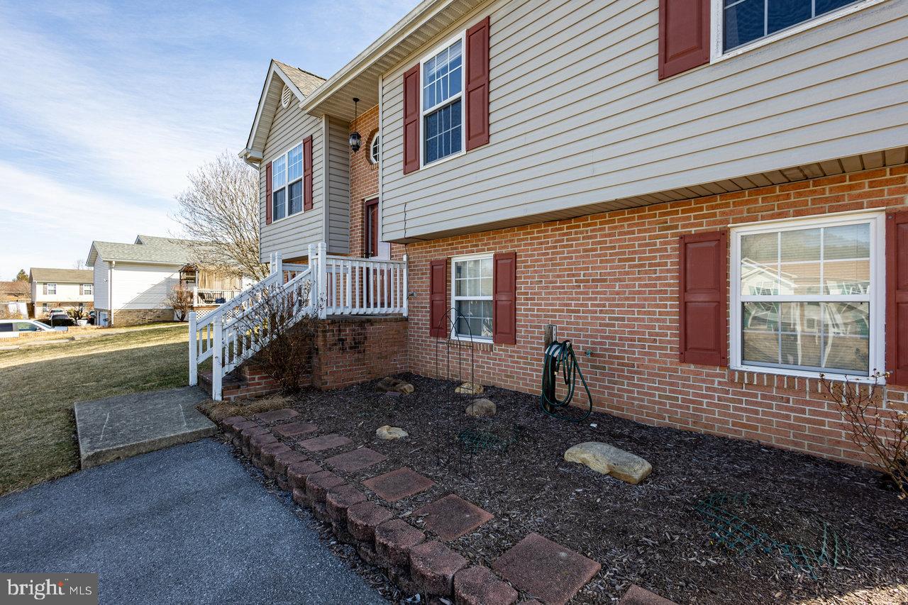 HILLVIEW - Residential