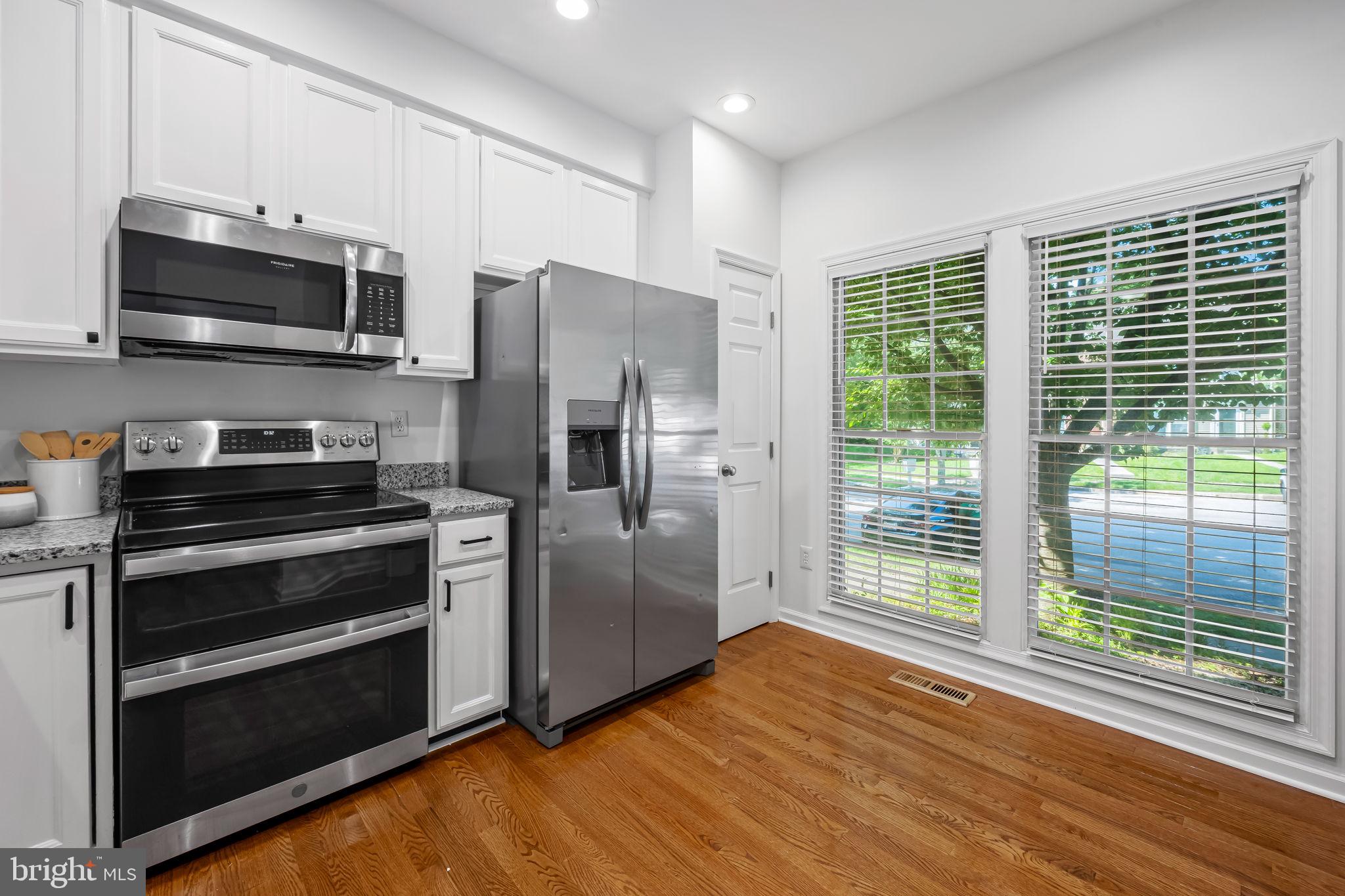 NEWTOWN - Residential