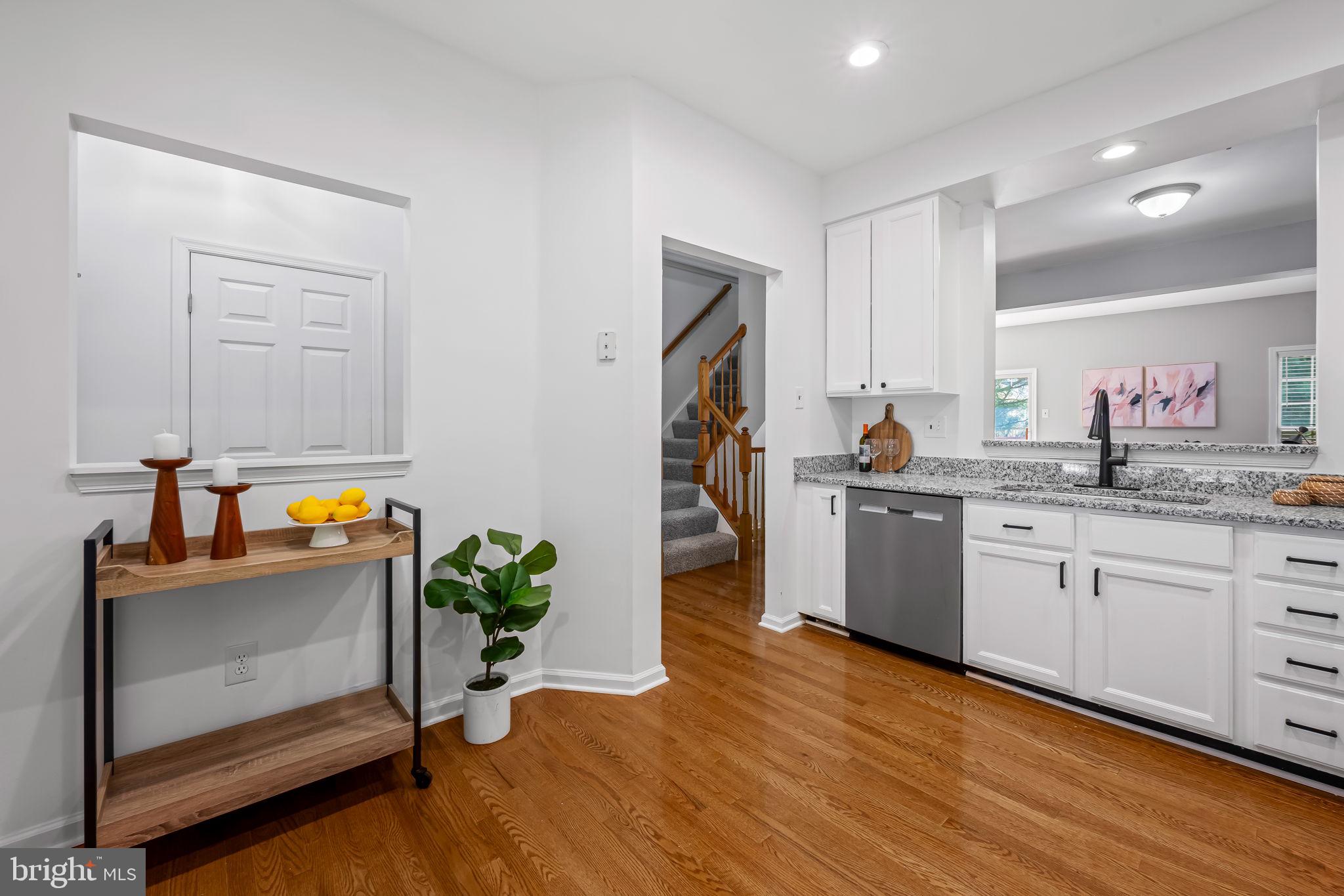 NEWTOWN - Residential