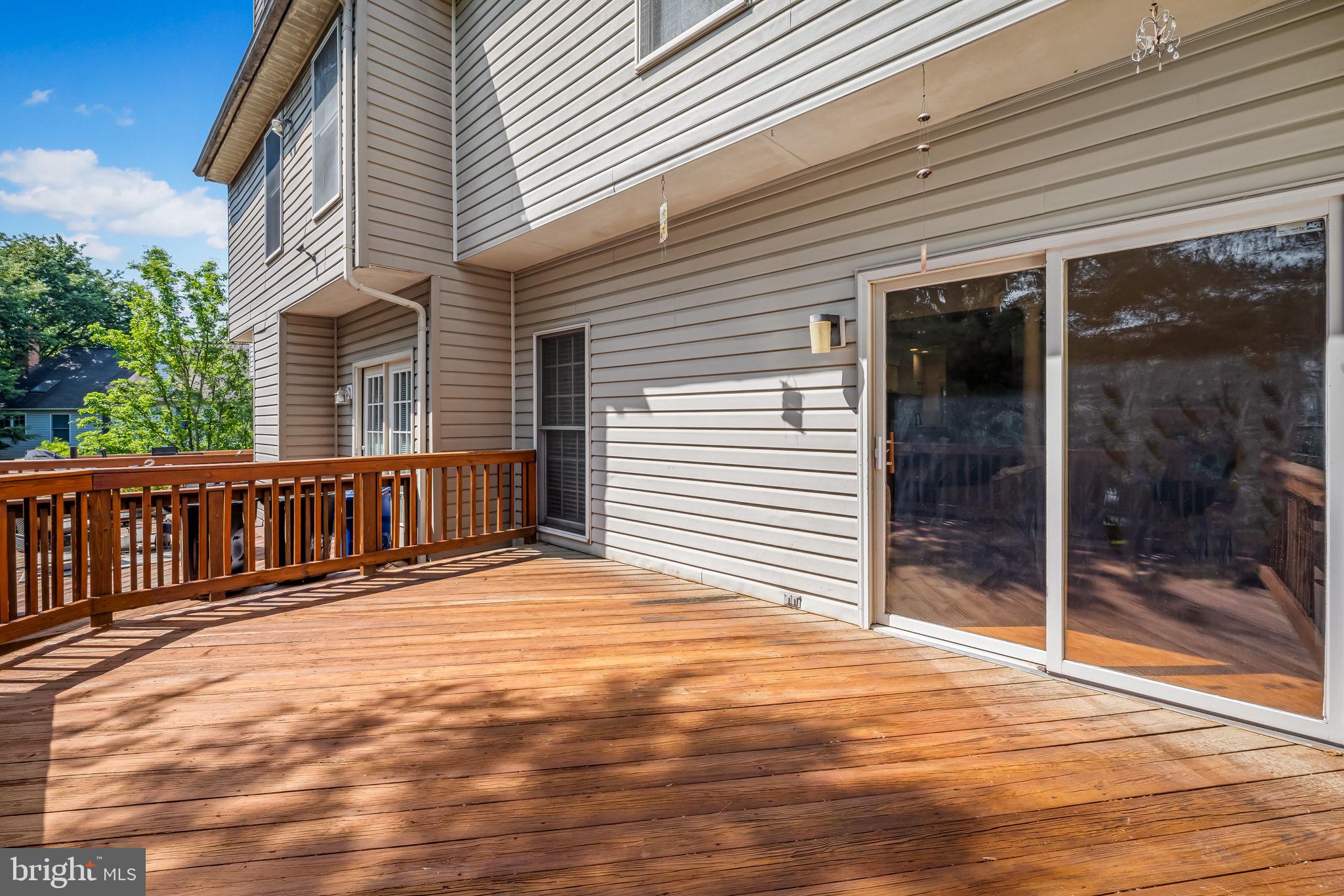 NEWTOWN - Residential